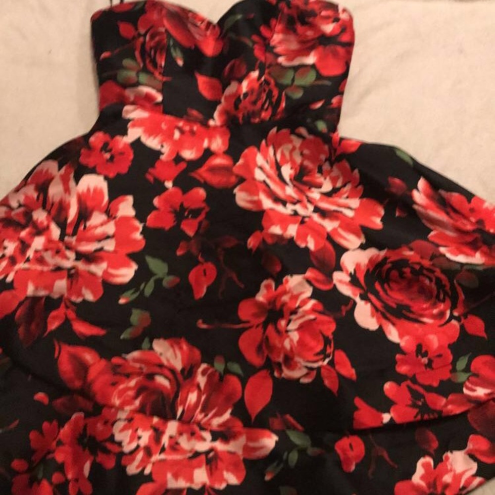 Red short dress